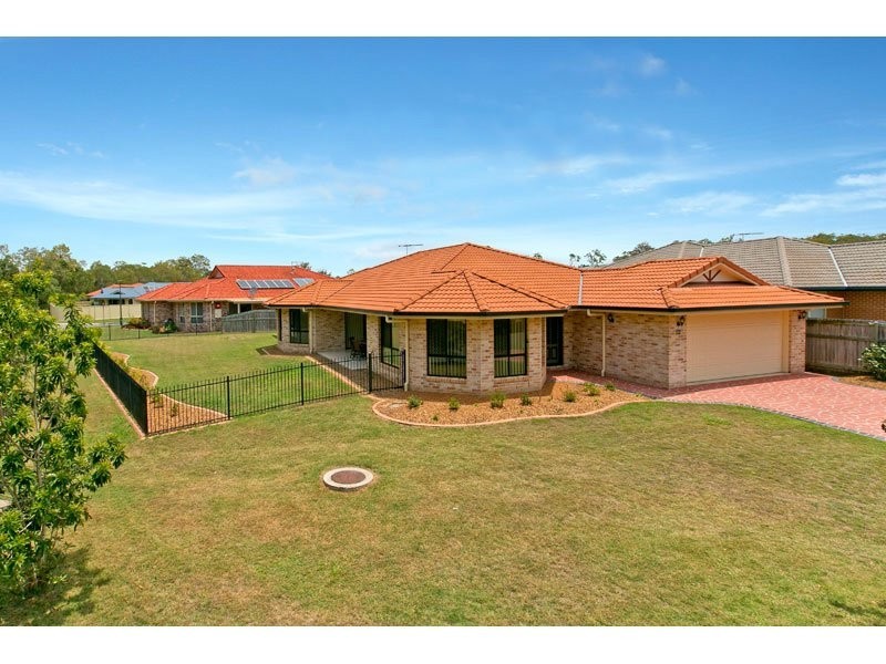 27 McConechy Dve, Victoria Point QLD 4165