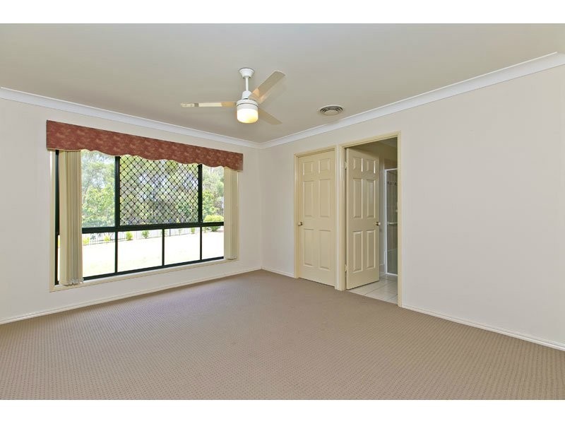 27 McConechy Dve, Victoria Point QLD 4165