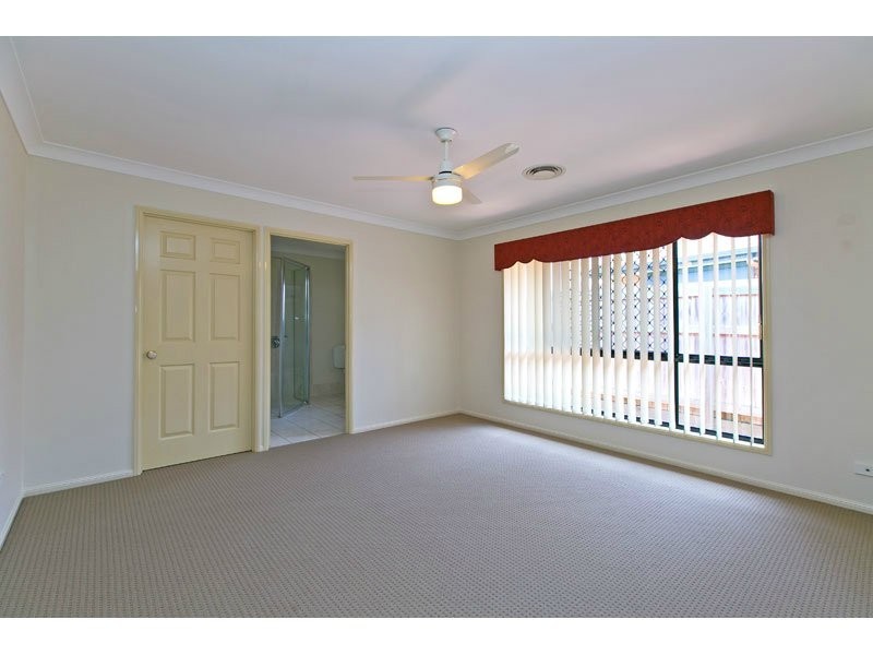 27 McConechy Dve, Victoria Point QLD 4165