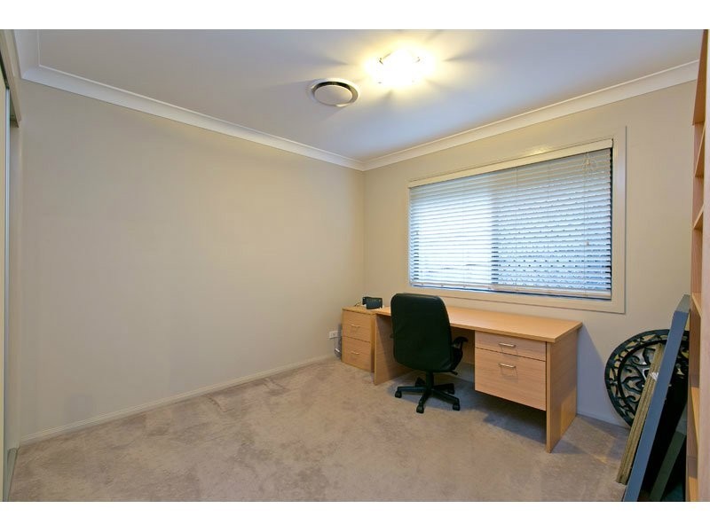 25 Cole St, Redland Bay QLD 4165