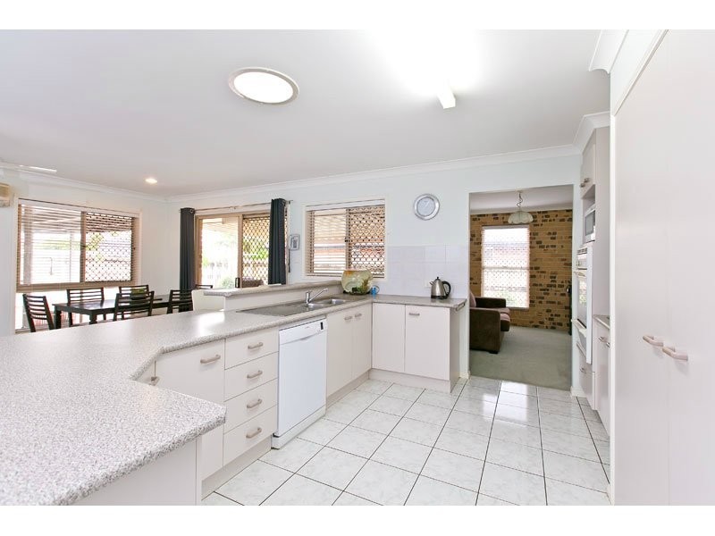 44 Seagull St, Victoria Point QLD 4165