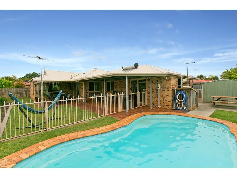 44 Seagull St, Victoria Point QLD 4165