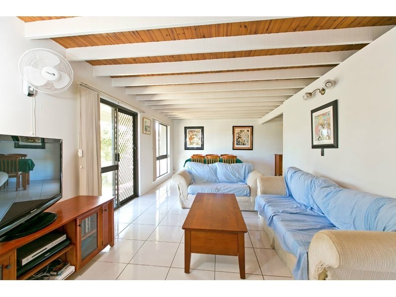 17 Lake View Drive, Thornlands QLD 4164