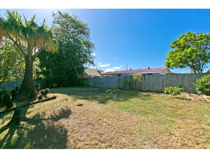 17 Lake View Drive, Thornlands QLD 4164