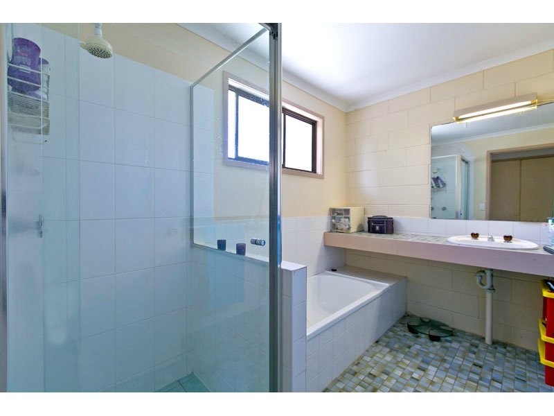 17 Lake View Drive, Thornlands QLD 4164