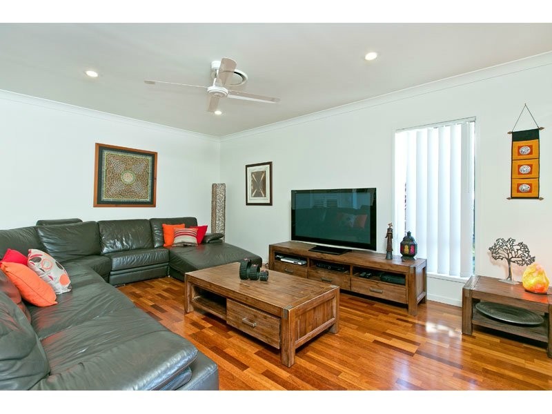 9 Pyrus Place, Redland Bay QLD 4165