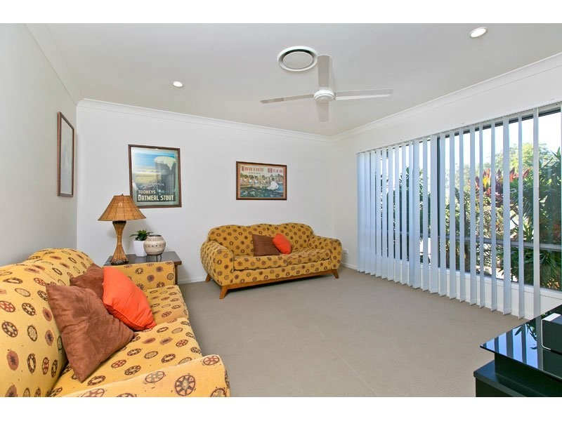 9 Pyrus Place, Redland Bay QLD 4165