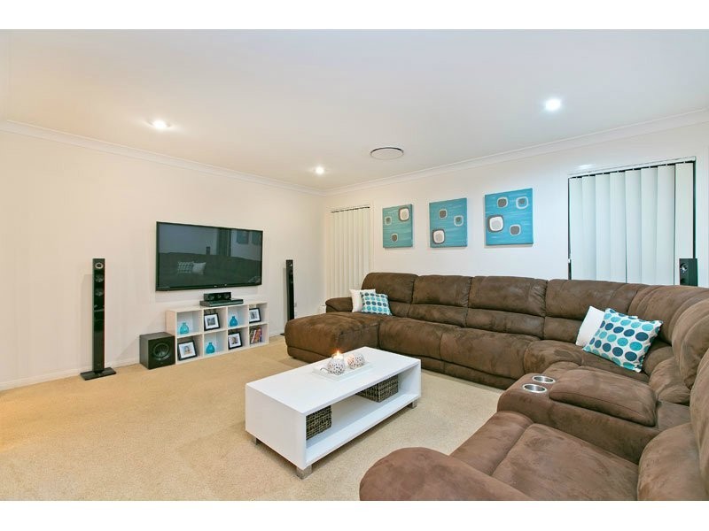 10 Cole Street, Redland Bay QLD 4165