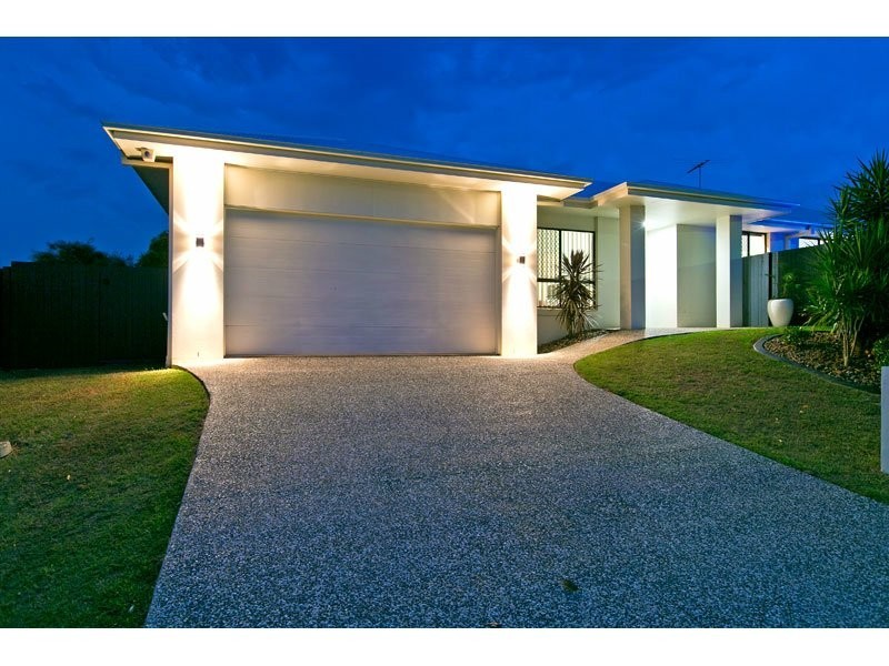 10 Cole Street, Redland Bay QLD 4165