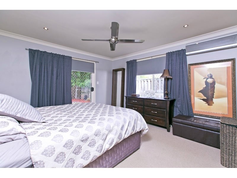 9 Cynthia Place, Wakerley QLD 4154