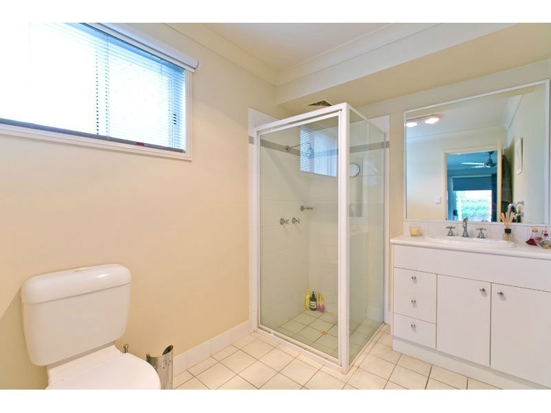 9 Cynthia Place, Wakerley QLD 4154