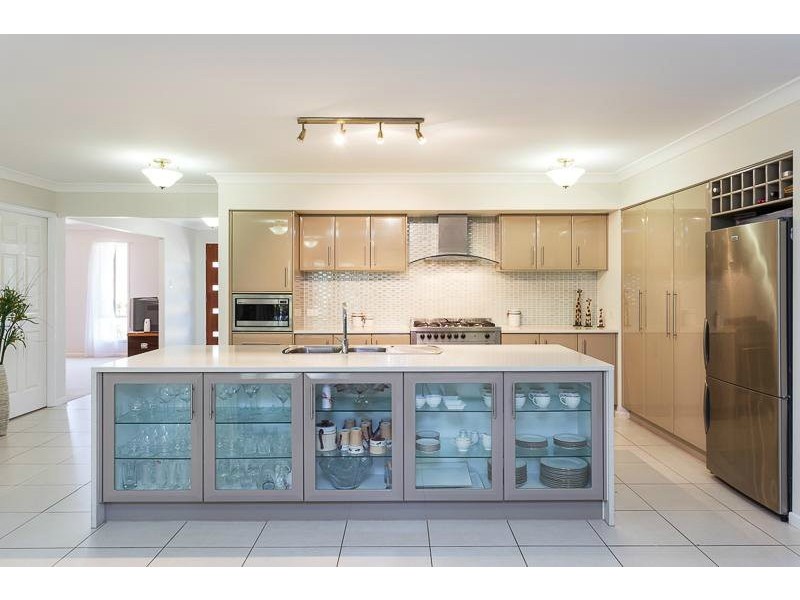 22 Explorers Way, Mount Cotton QLD 4165