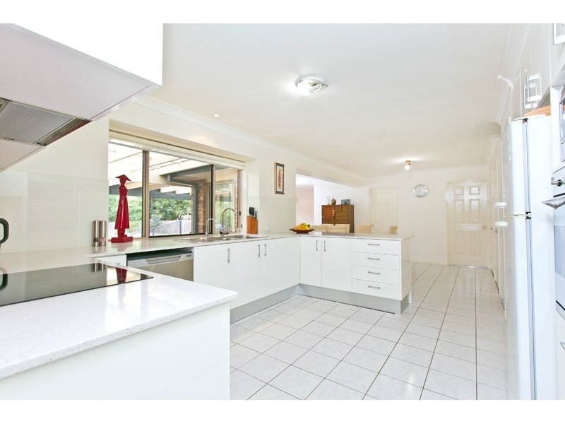 12 Honeyeater Court, Thornlands QLD 4164