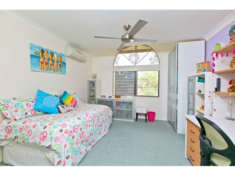 12 Honeyeater Court, Thornlands QLD 4164