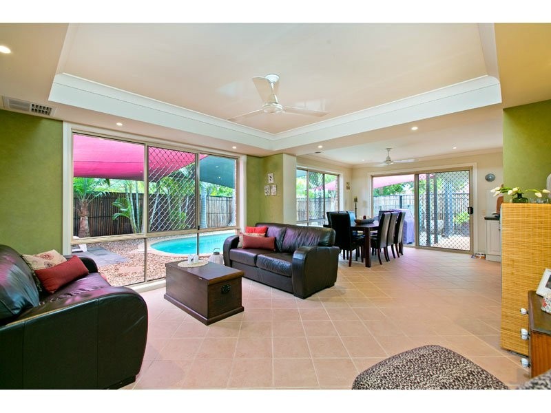 5 Caledonian Cres, Alexandra Hills QLD 4161