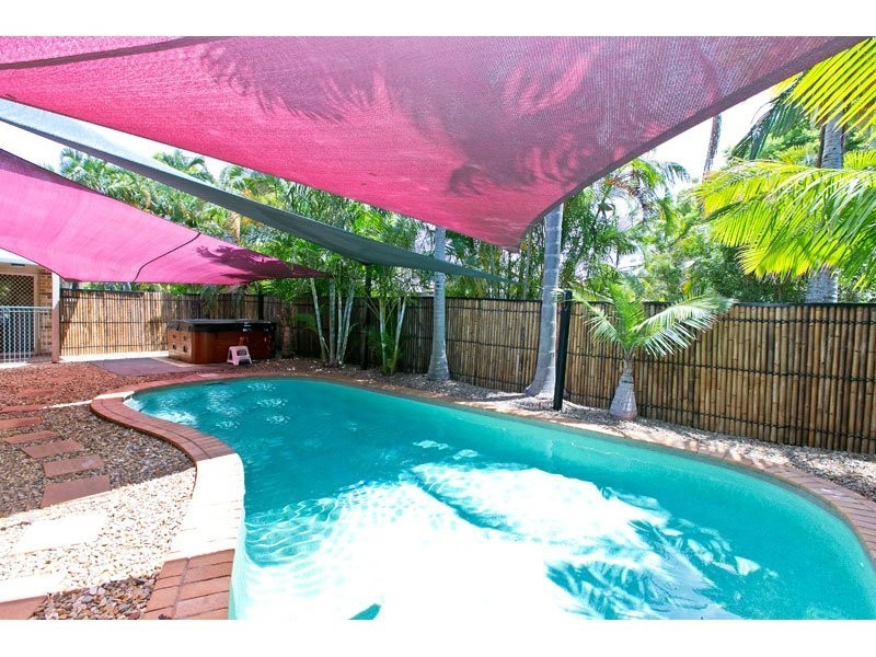 5 Caledonian Cres, Alexandra Hills QLD 4161