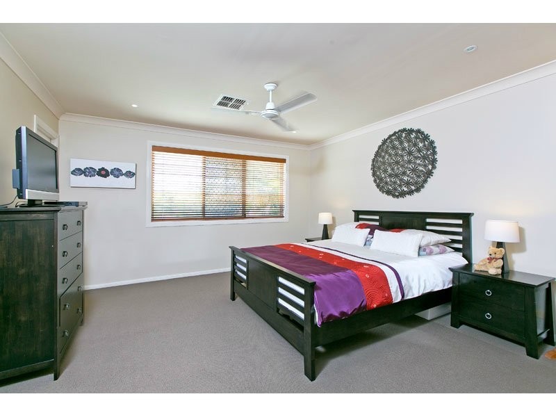 5 Caledonian Cres, Alexandra Hills QLD 4161