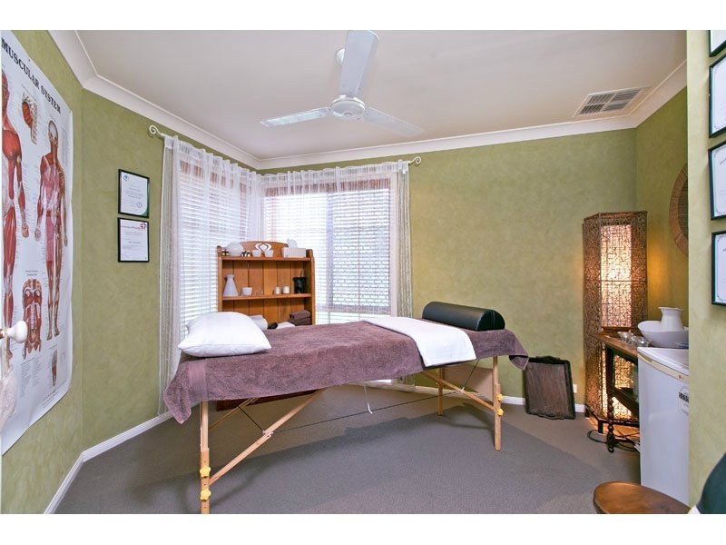 5 Caledonian Cres, Alexandra Hills QLD 4161