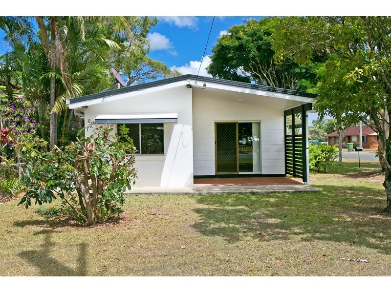 22 Bay Street, Redland Bay QLD 4165