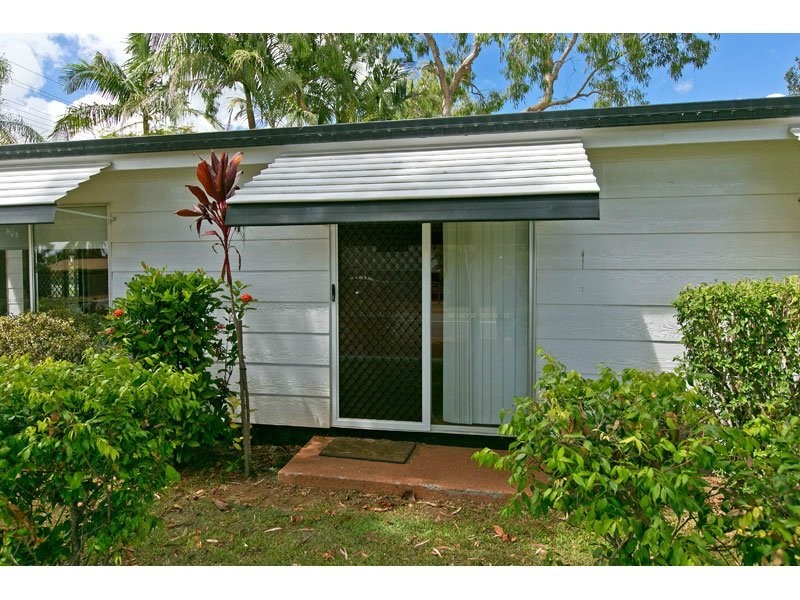 22 Bay Street, Redland Bay QLD 4165