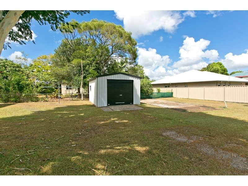 22 Bay Street, Redland Bay QLD 4165