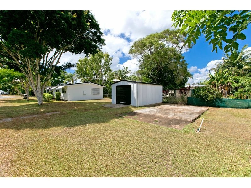 22 Bay Street, Redland Bay QLD 4165