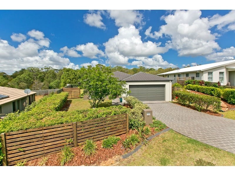 37 Aqua Crescent, Redland Bay QLD 4165