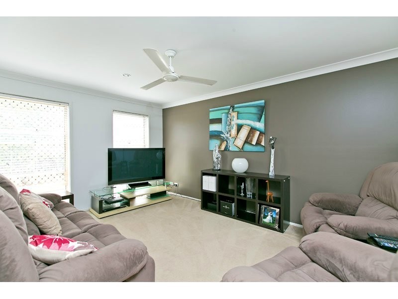 37 Aqua Crescent, Redland Bay QLD 4165