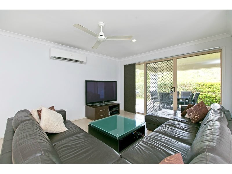 37 Aqua Crescent, Redland Bay QLD 4165