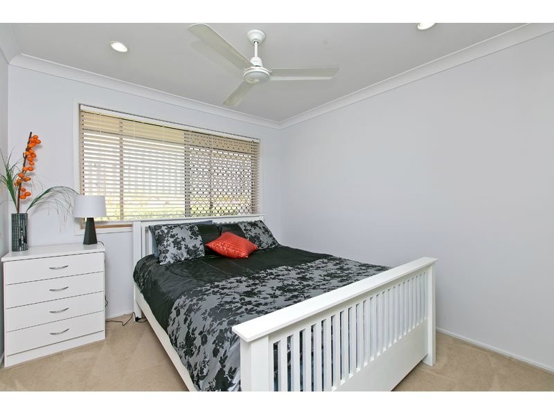 37 Aqua Crescent, Redland Bay QLD 4165