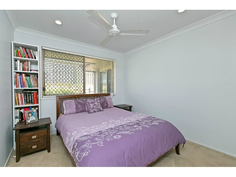 37 Aqua Crescent, Redland Bay QLD 4165