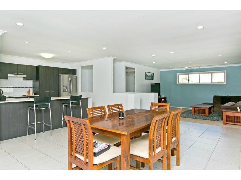 5 Araluen Cl, Mount Cotton QLD 4165