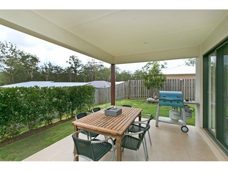 8 Hoop Pine Street, Mount Cotton QLD 4165