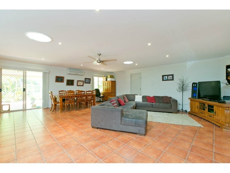 66 Sunshine Dve, Cleveland QLD 4163
