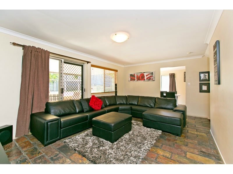 82 Cumberland Drive, Alexandra Hills QLD 4161