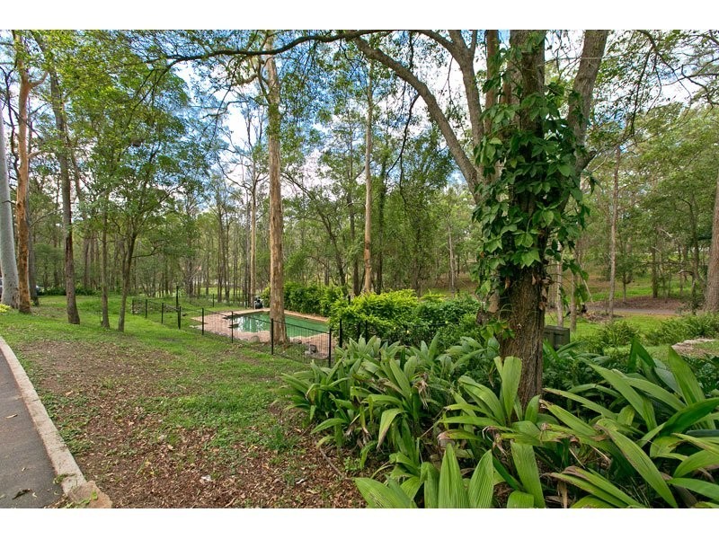 76 Summit Street, Sheldon QLD 4157
