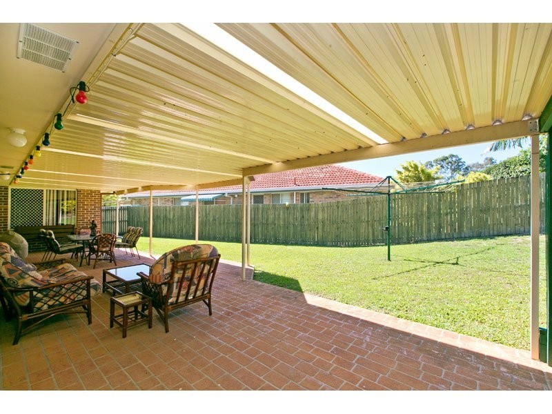 9 Darren Close, Victoria Point QLD 4165