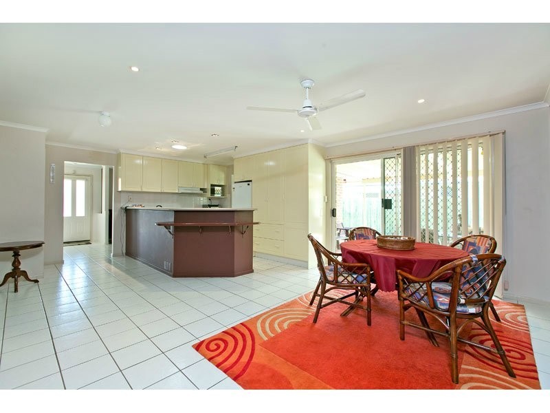 9 Darren Close, Victoria Point QLD 4165