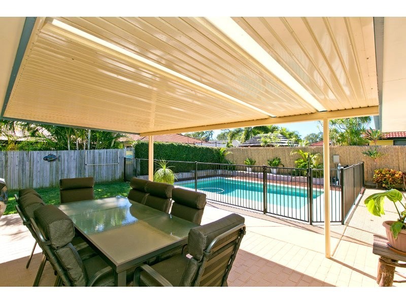 4 Veitch Close, Wellington Point QLD 4160