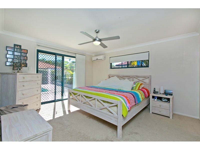 4 Veitch Close, Wellington Point QLD 4160