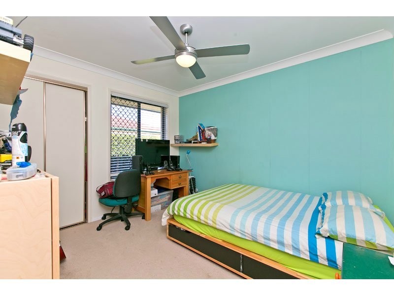 4 Veitch Close, Wellington Point QLD 4160