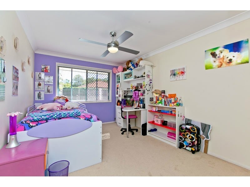 4 Veitch Close, Wellington Point QLD 4160