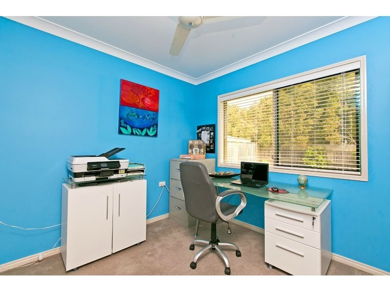 7 Caswell Cres, Redland Bay QLD 4165