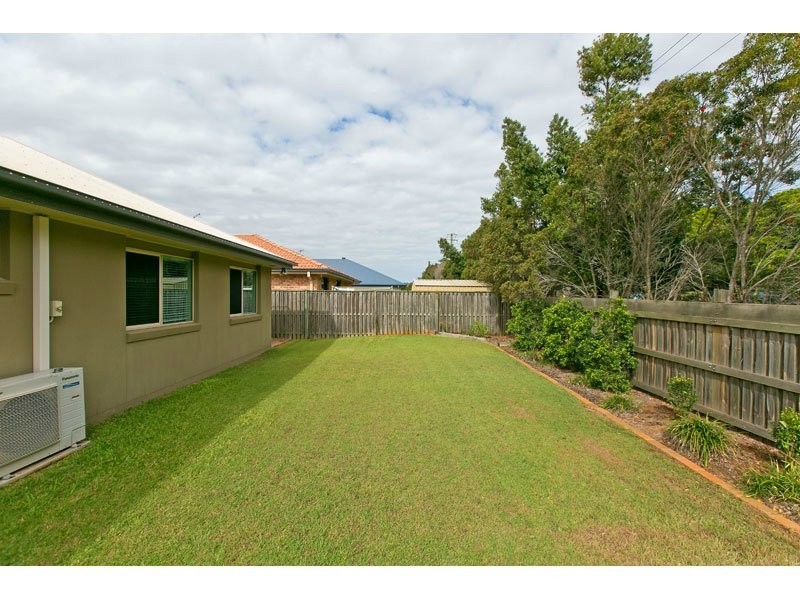7 Caswell Cres, Redland Bay QLD 4165
