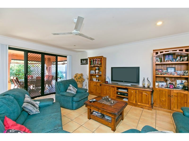 19 Attenborough Circuit, Redland Bay QLD 4165