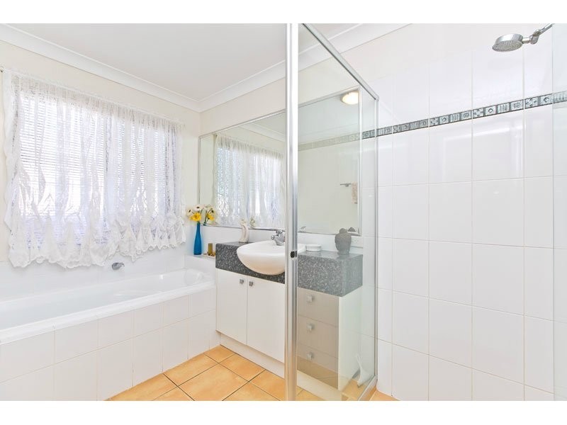 19 Attenborough Circuit, Redland Bay QLD 4165