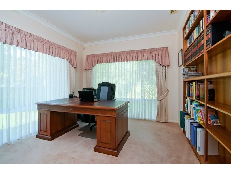 49 The Boulevard, Redland Bay QLD 4165