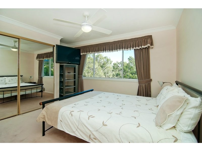 49 The Boulevard, Redland Bay QLD 4165