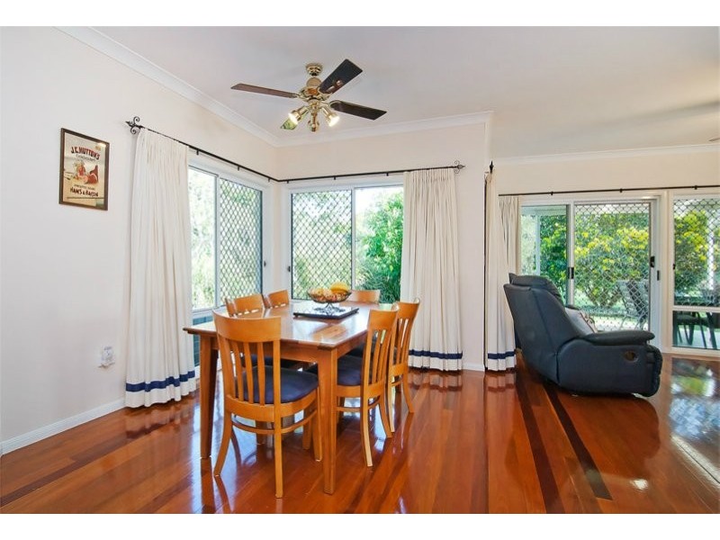 49 The Boulevard, Redland Bay QLD 4165