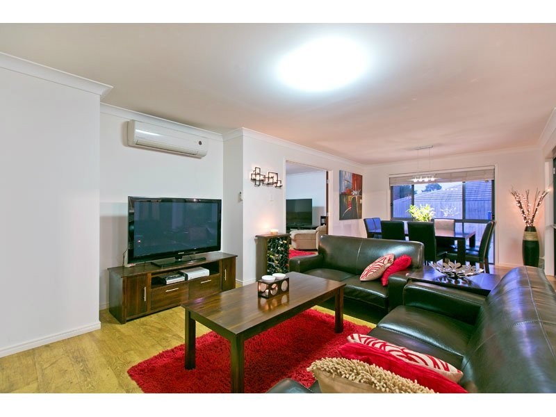 43 Aquila Street, Redland Bay QLD 4165